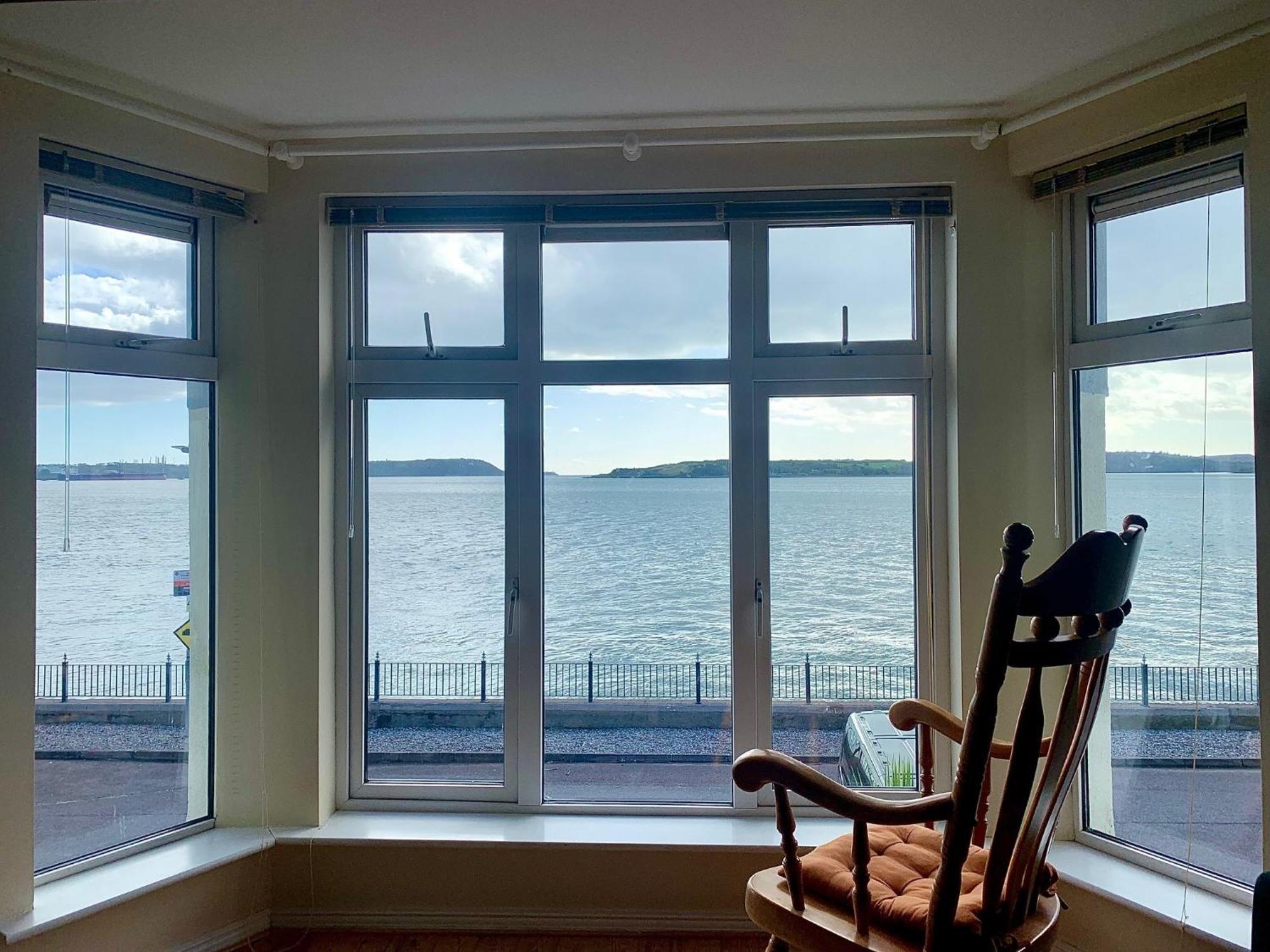 Bella Vista Hotel & Self Catering Suites Cobh Room photo
